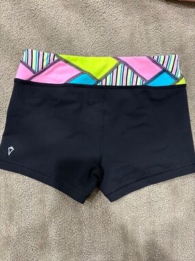 Ivivvia by lululemon reversible Athletic Shorts size 14